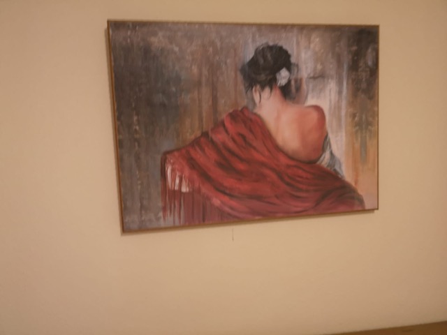 Large Lady Picture 30 euros